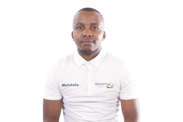 Molatelo Chris, estate agent