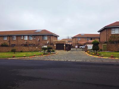 Apartment / Flat For Sale in Birchleigh, Kempton Park