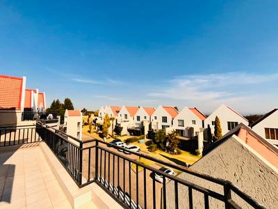 Apartment / Flat For Sale in Carlswald, Midrand